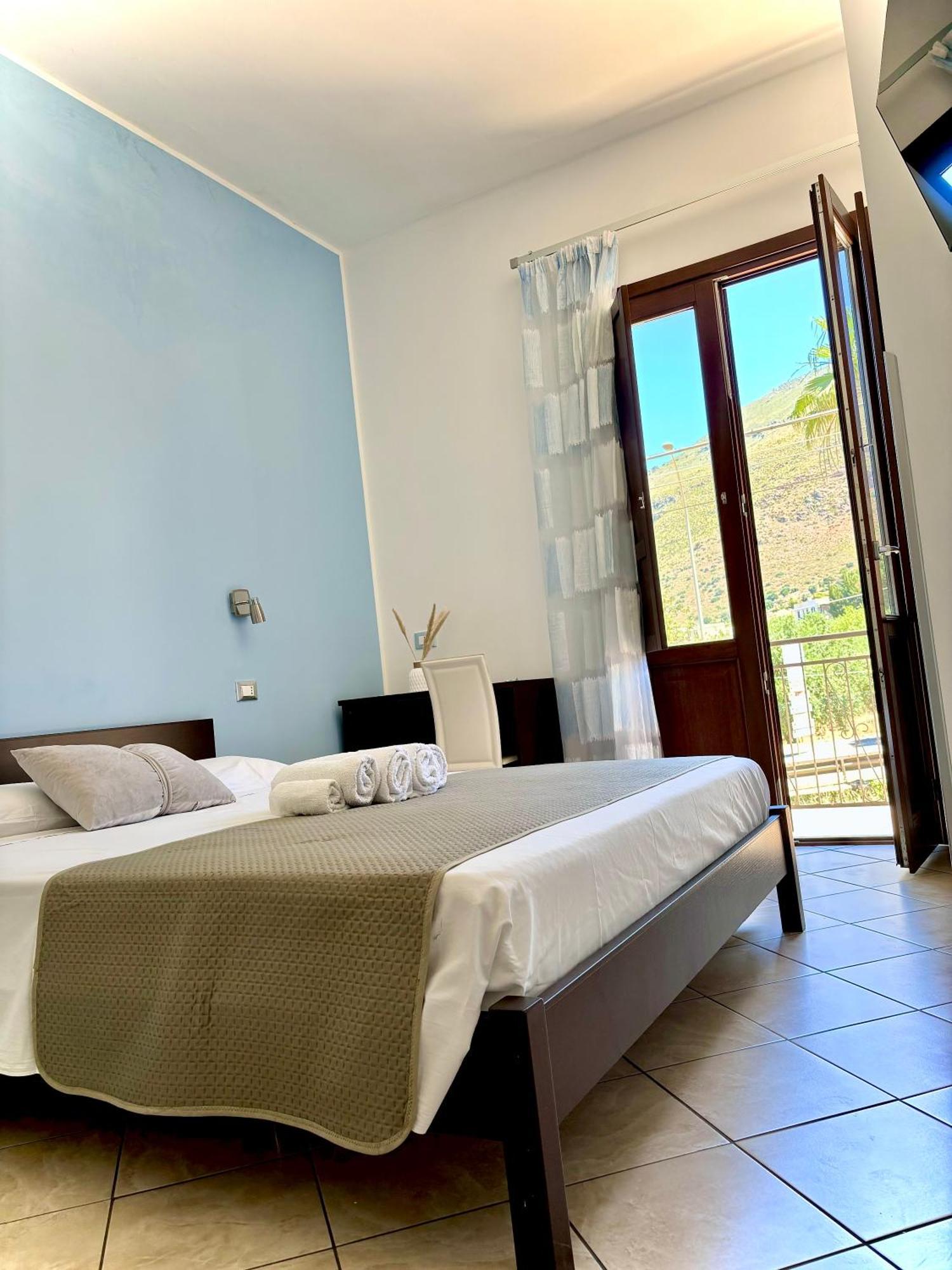 Bed And Breakfast Turi Castelluzzo Ngoại thất bức ảnh