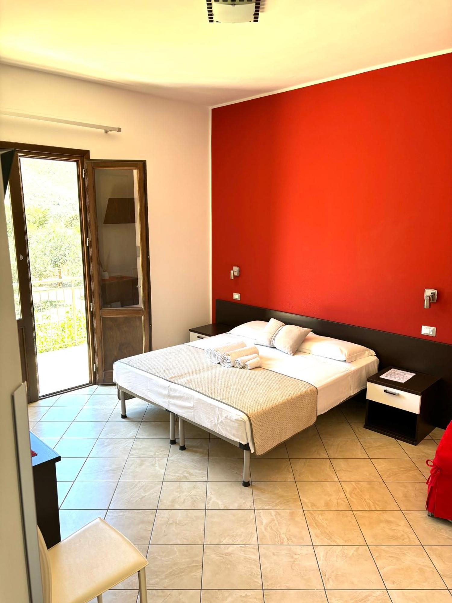 Bed And Breakfast Turi Castelluzzo Ngoại thất bức ảnh